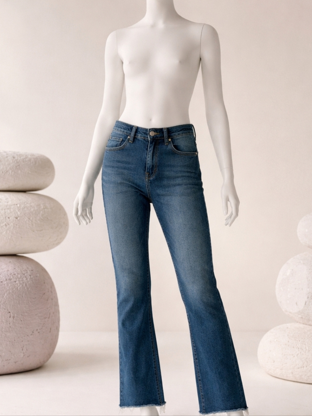 Mavi Anika High Rise Crop Flare Jeans Size 29 | Dark Wash Frayed Hem